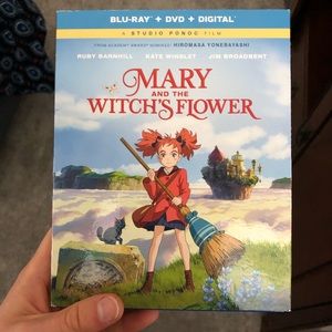 Mary & the Witch's Flower DVD+Blu-ray